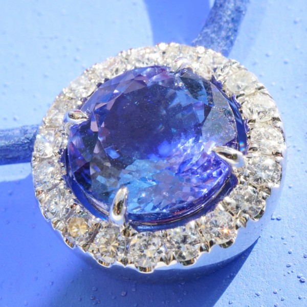 Tansanit Brillant Anhänger 750er Weissgold 2.86 ct 0.37 ct Hyazinthen blau und klasse Brillanz