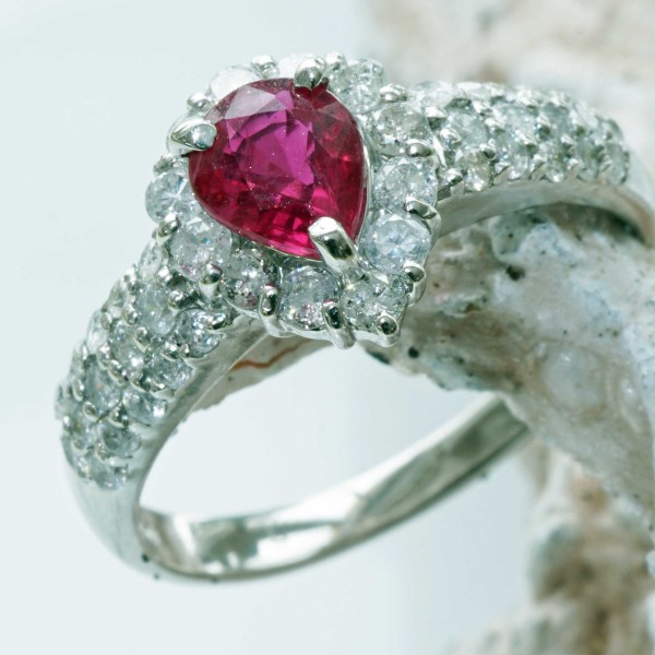 Rubin Brillant Ring 900er Platin 0.51 0.52 ct...Amore Klassiker...brennend rot die Liebe